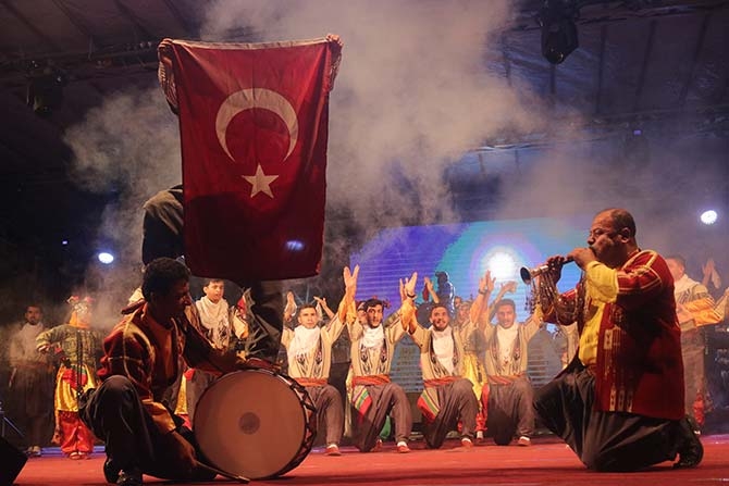 Festival Sürüyor 4