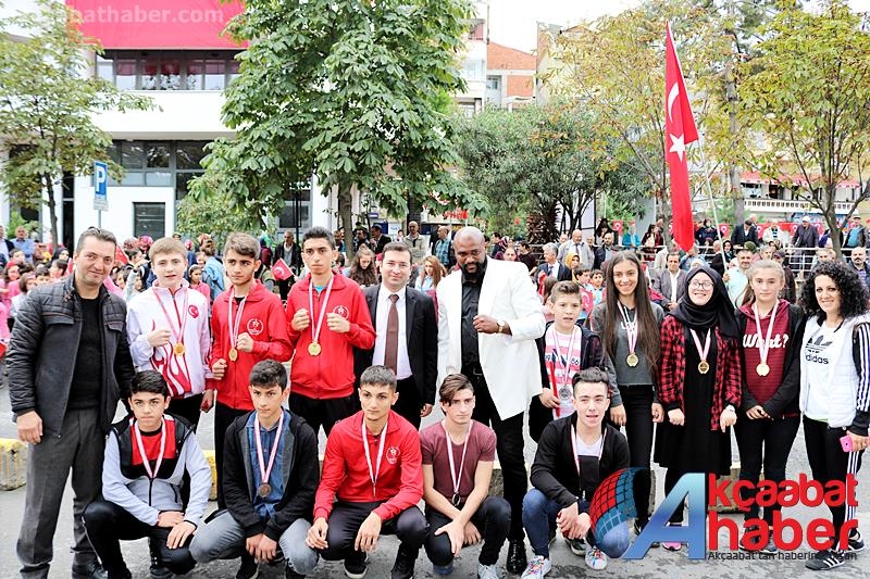 94 YILDIR AYNI COŞKU 30