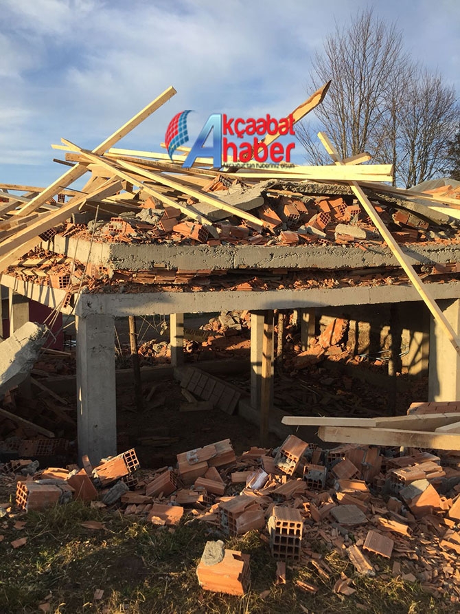 İnşaatta Göçük 1 Ölü 5 Yaralı 3