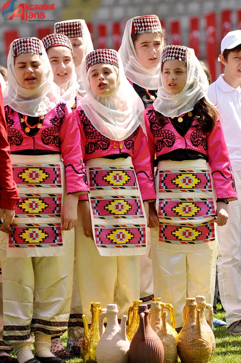 23 Nisan Coşkuyla Kutlandı 24