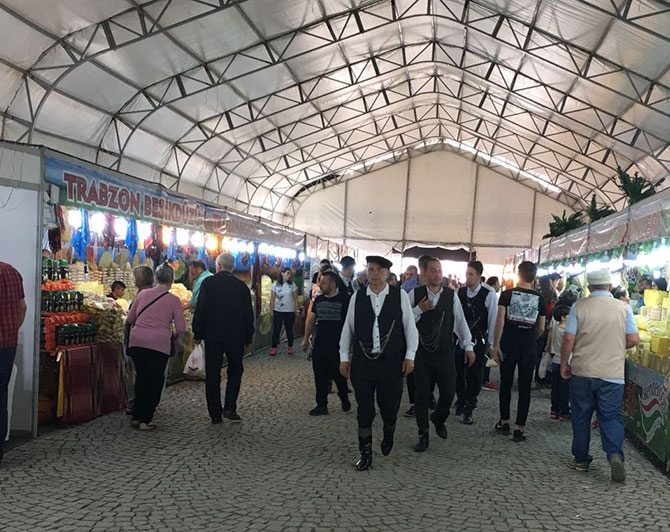 Ankara'da Akçaabat Rüzgarı Esti 24