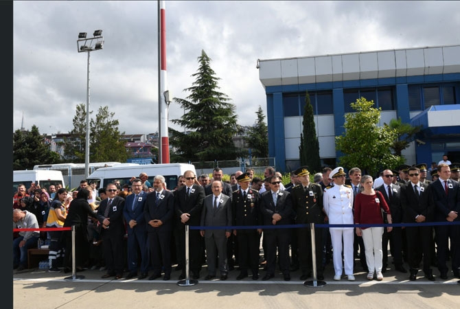 Bayraklarla Karşılandı 7