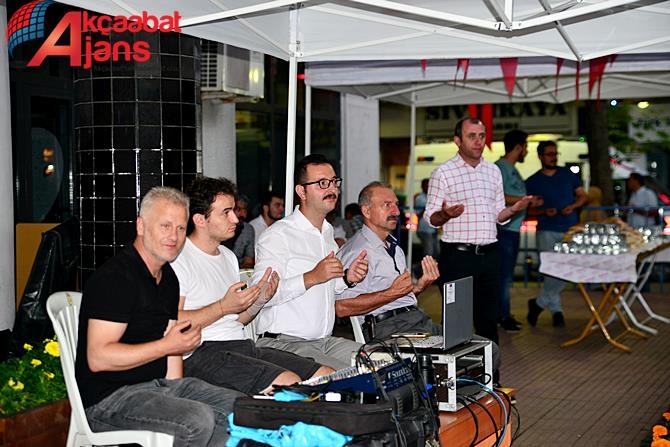 Demokrasi İçin Yürüdük 15