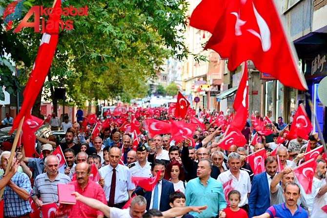 Demokrasi İçin Yürüdük 33