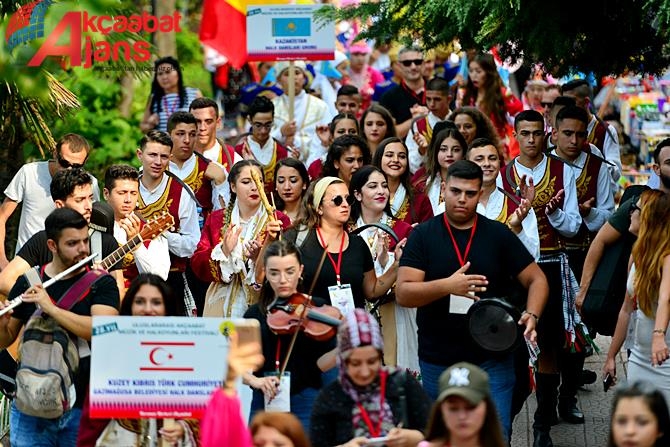 Akçaabat Renklendi 47