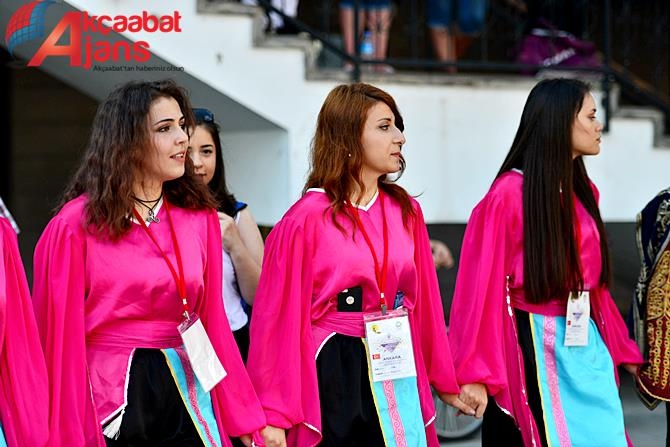 Akçaabat Renklendi 65