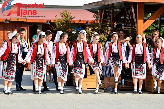 Akçaabat Renklendi 70