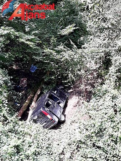 Araç Uçuruma Yuvarlandı 8