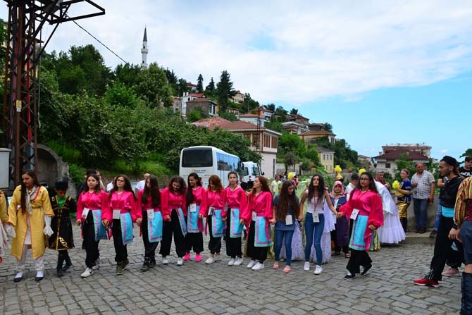 Festival 2. Gün 33