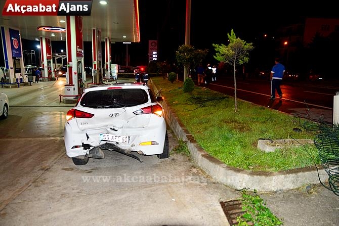 Akçaabat'ta Feci Kaza 1 Ölü 9 Yaralı 11