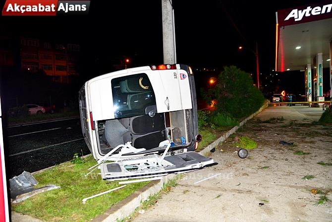 Akçaabat'ta Feci Kaza 1 Ölü 9 Yaralı 12