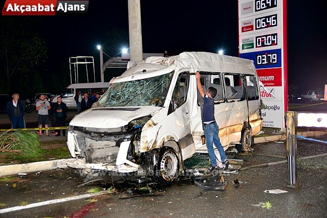 Akçaabat'ta Feci Kaza 1 Ölü 9 Yaralı 20