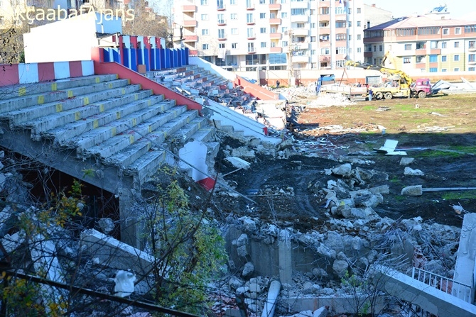 Fatih Stadı Yıkıldı 14