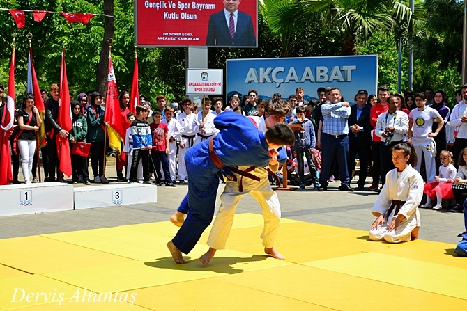 19 Mayıs Coşkuyla Kutlandı 21