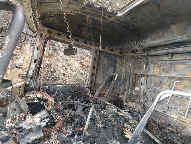 Gümüşhane'de Kamyon Yandı 1