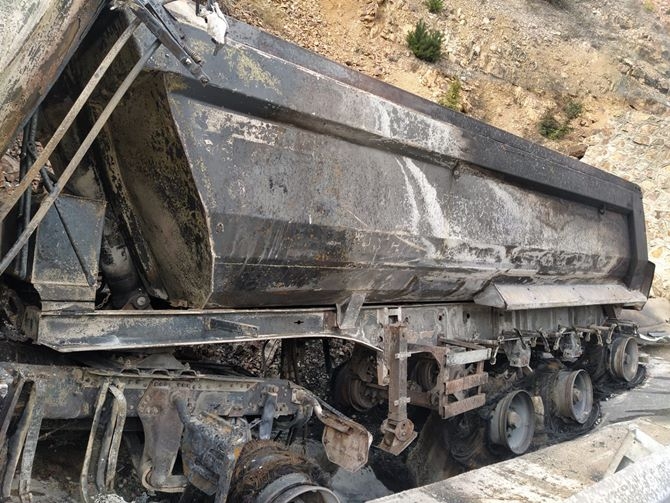 Gümüşhane'de Kamyon Yandı 10