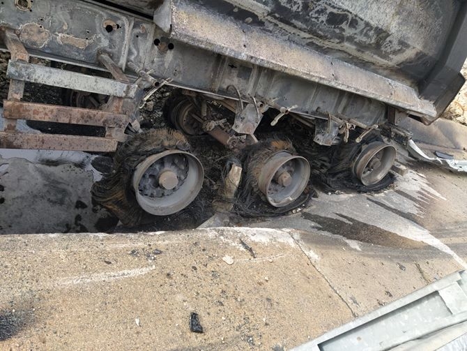 Gümüşhane'de Kamyon Yandı 5