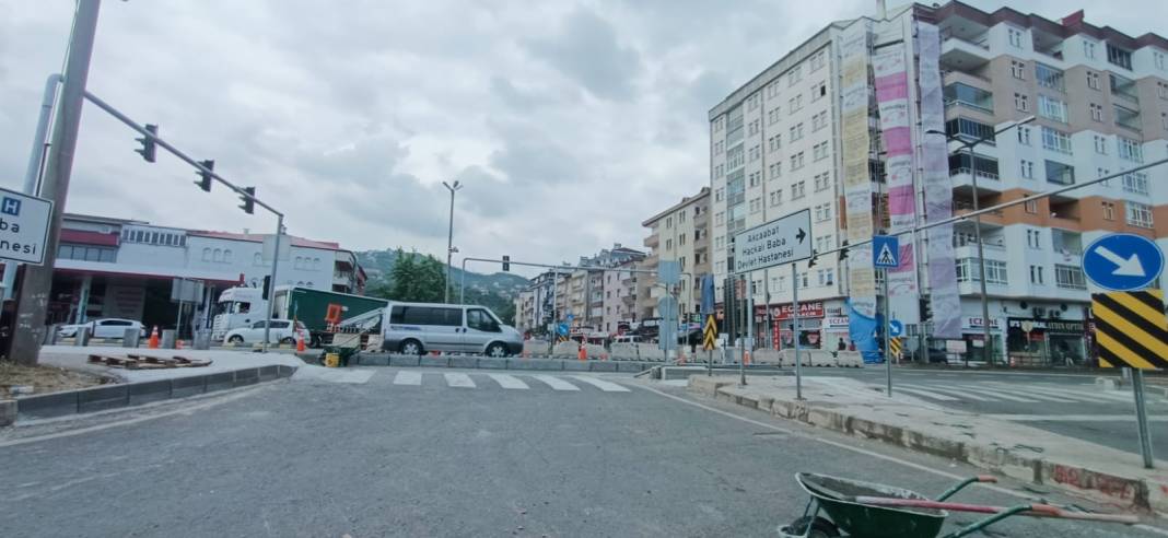 Hastane Kavşağı Kapatıldı 13