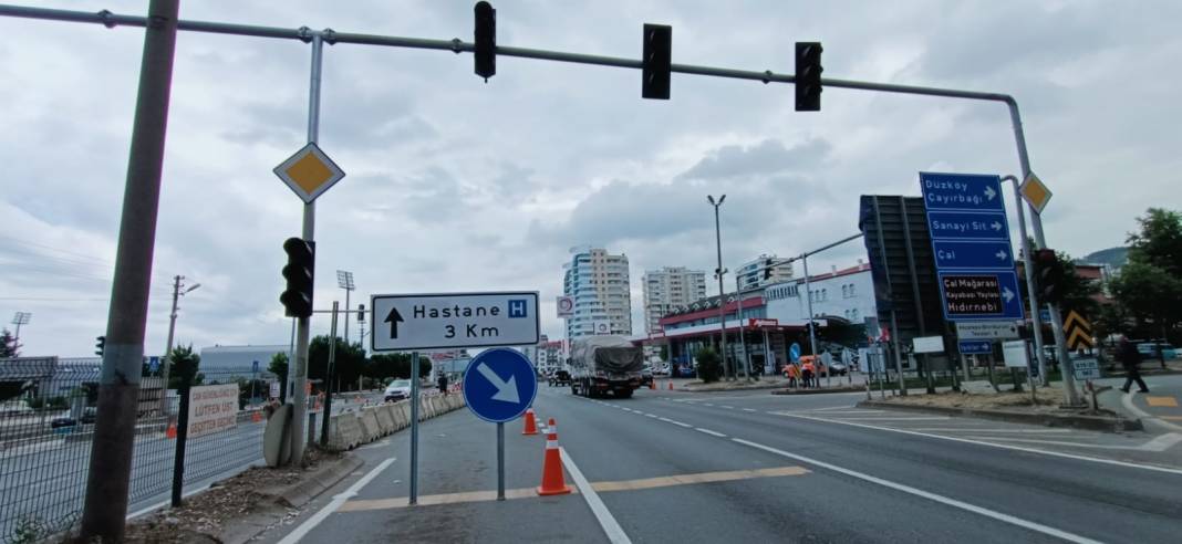 Hastane Kavşağı Kapatıldı 14