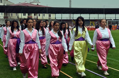 19 MAYIS'I KUTLADIK 14