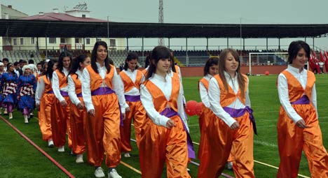 19 MAYIS'I KUTLADIK 15