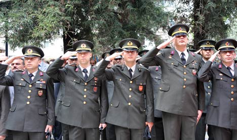 19 MAYIS'I KUTLADIK 4