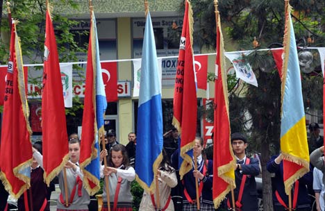 19 MAYIS'I KUTLADIK 5