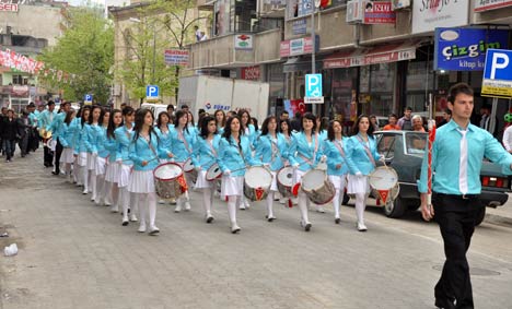 19 MAYIS'I KUTLADIK 6