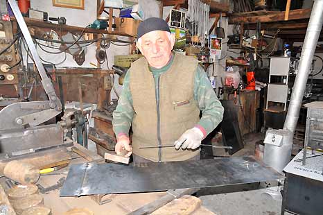 SALI PAZARI 14