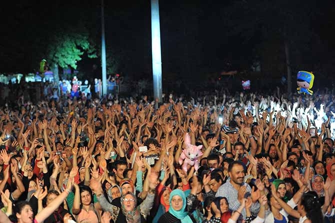 BİR FESTİVAL BÖYLE GEÇTİ 30