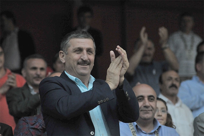 Akçaabat FK Tekirova Belediyespor'u 2-0 mağlup etti. 15