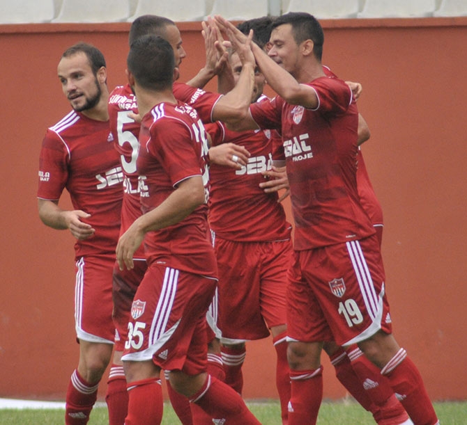 Akçaabat FK Tekirova Belediyespor'u 2-0 mağlup etti. 4