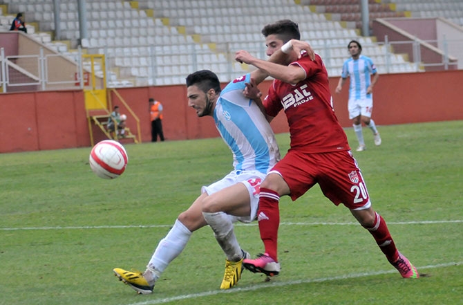 Akçaabat FK Tekirova Belediyespor'u 2-0 mağlup etti. 8
