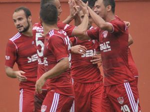 Akçaabat FK Tekirova Belediyespor'u 2-0 mağlup etti.