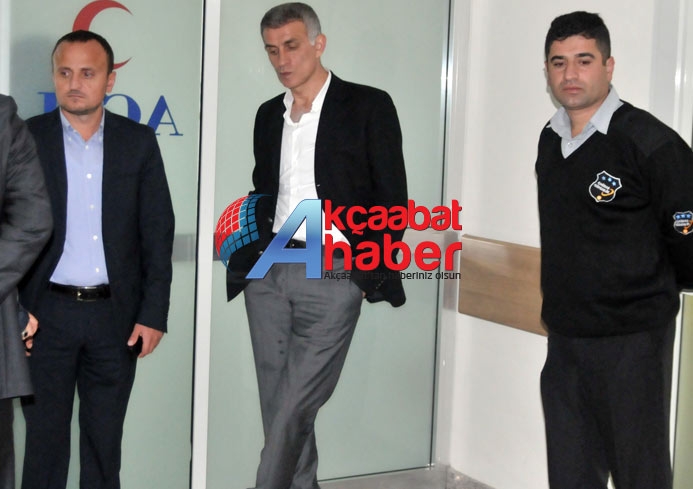 Trabzonspor'un pilot takımı 1461 Trabzon'un teknik direktörü Kadir Özcan 10