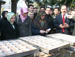 Ak Partiden Aşure