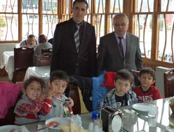 Tarakçı’dan Öğrencilere Yemek