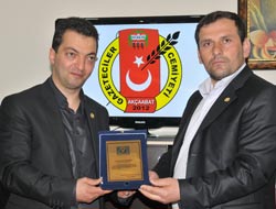 AGC'den Boksörlere Ödül