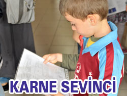 Öğrenciler Karne Aldı