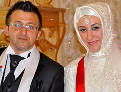 Muhteşem Bir Düğünle Evlendiler