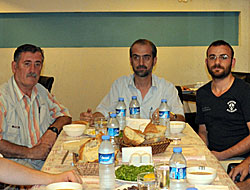 Gazetecilere Damla'dan İftar