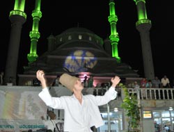 Kadir Gecesini İhya Ettik