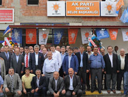 Derecik'te AK Toplantı