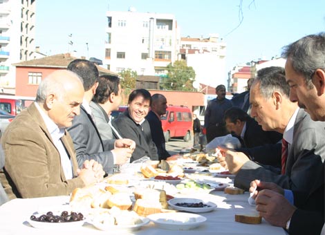 Sanayi Esnafıyla Kahvaltı