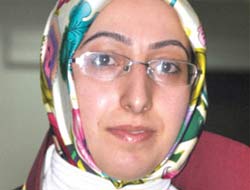 Başörtüsüyle Duruşmaya Girdi