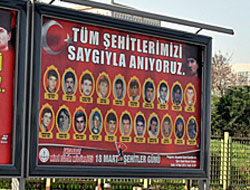 Şehitler Günü İçin Afişli Davet