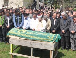 45 Yaşında Kansere Yenildi.