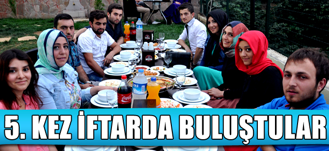 Her Yıl Buluşuyorlar