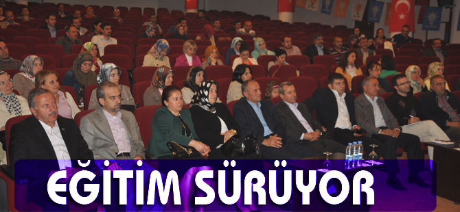 Siyaset Akademisi’nde eğitim çalışmaları sürüyor