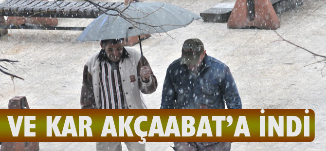 Akçaaabat'ta Yoğun Kar Yağışı